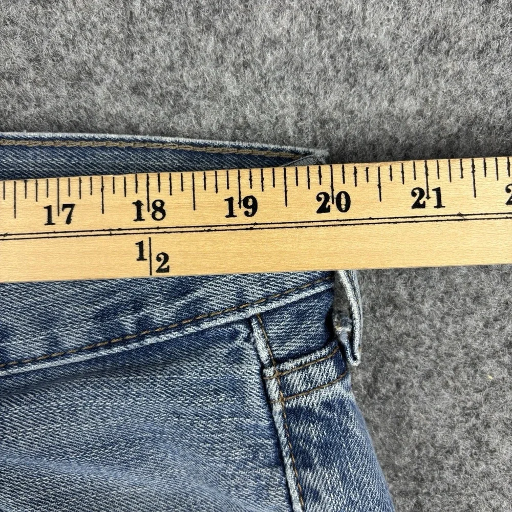 Levi's 559 Jeans Mens 38x34 Straight Leg Light Wash Distressed‎ Faded Blue Denim